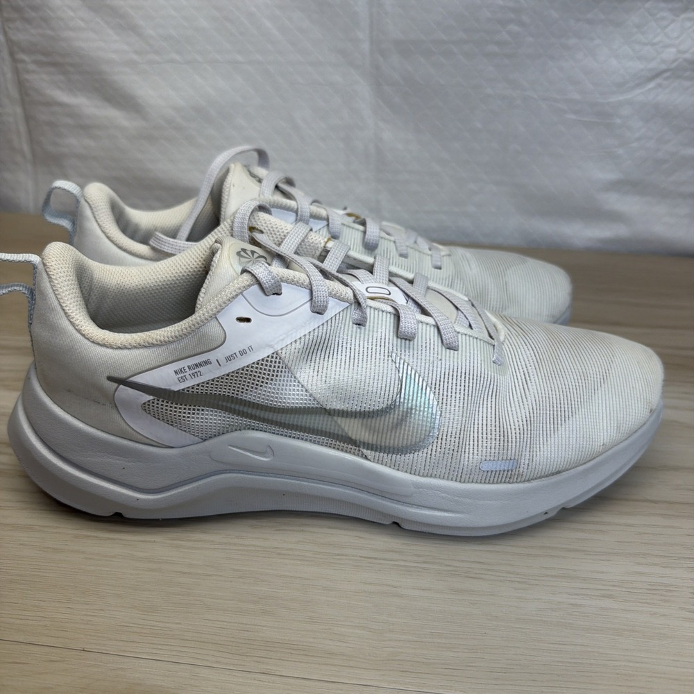 Nike Downshifter 12 White Low Top Lace Up Women's Athletic Sneaker New Size 11 - Picture 8 of 15